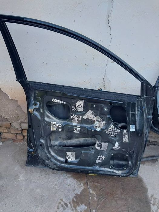 Kaptiva 4 eshiklari faditil taraf ikki eshigi