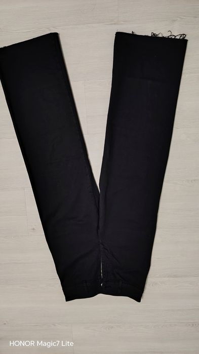 Blug negru intens cu crac larg mărimea 34