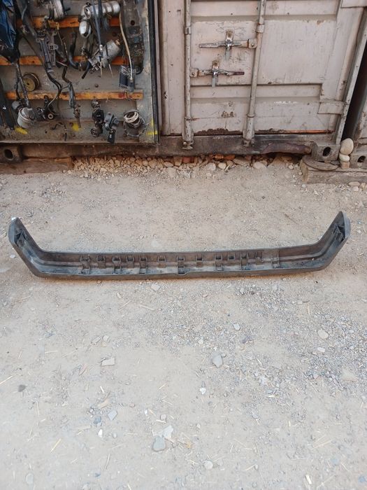 Задний бампер Фольксваген Гольф2