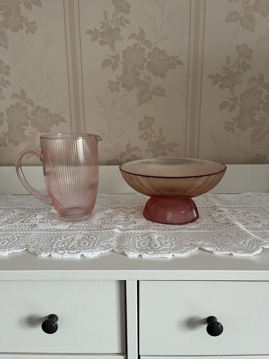 Set , carafa si fructiera din sticla .