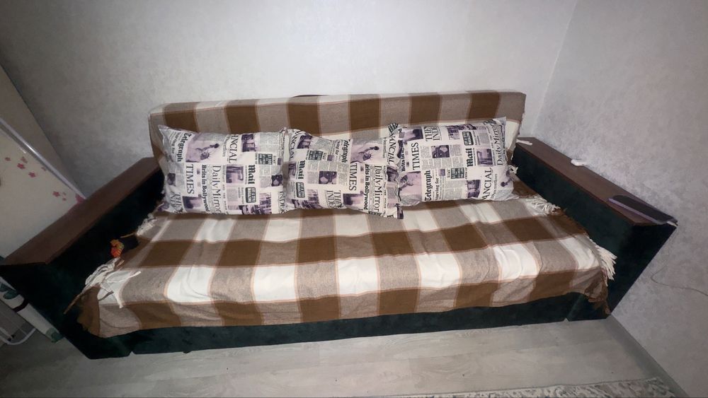 диван в отличном состянии