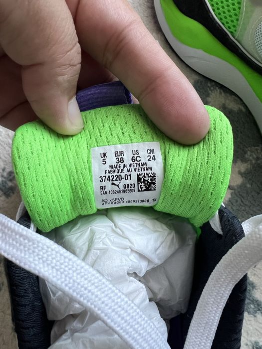 Продам оригинал кроссовки от Puma