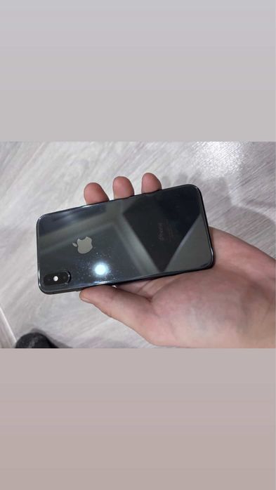 Продам iPhone Xs