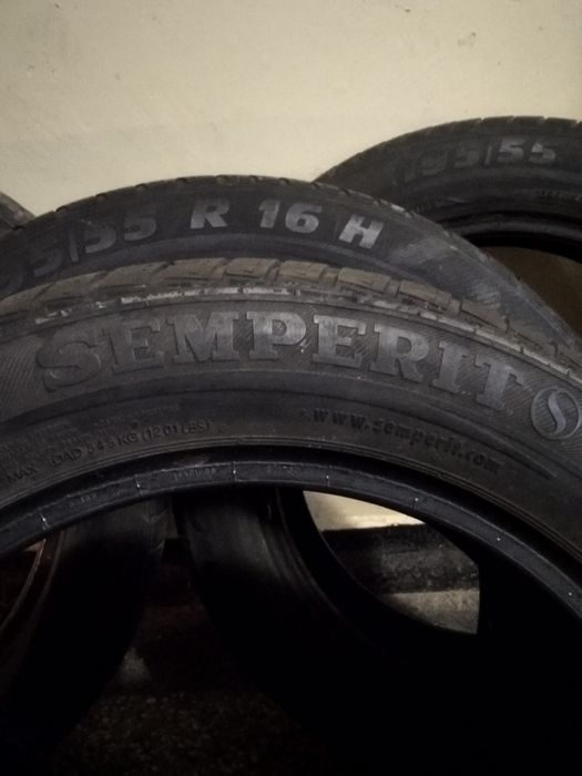 Запазени зимни гуми