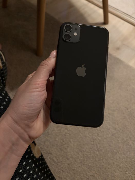 Iphone 11 много запазен