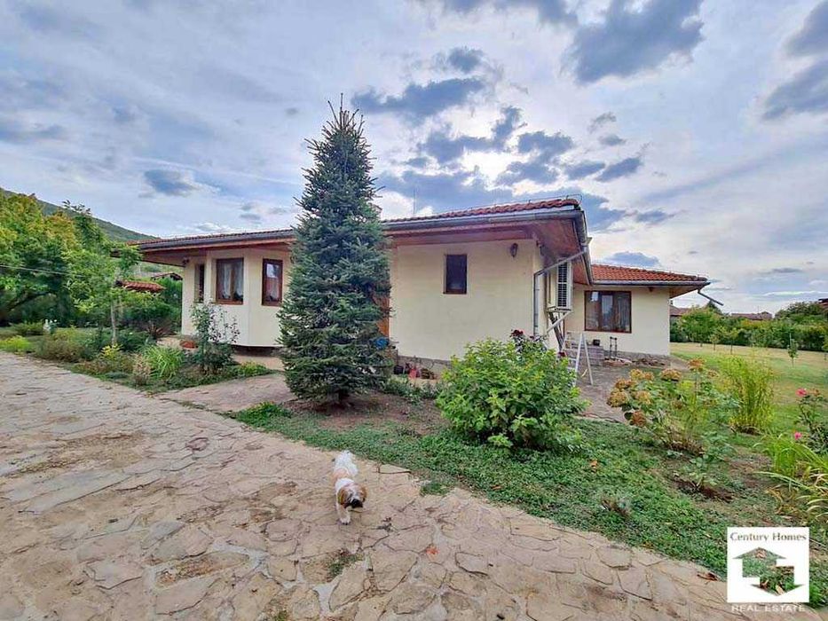 Продава се Къща в с. Шемшево, Област Велико Търново - 250 кв.м за 2240 €/кв.м - Снимка #16