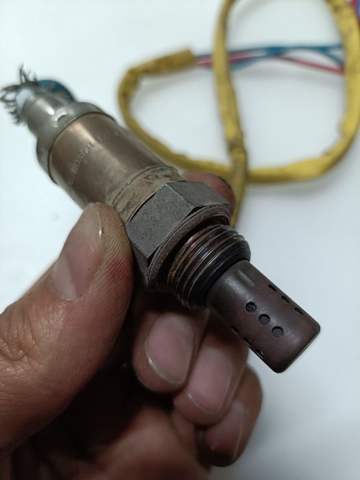 Форсунки Субару 1.6 и 2 - 2.2 литра.