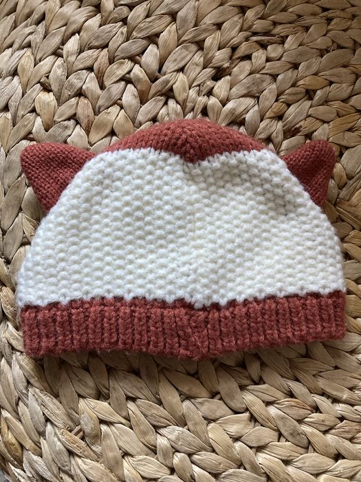 Зимна шапка за бебе NEXT