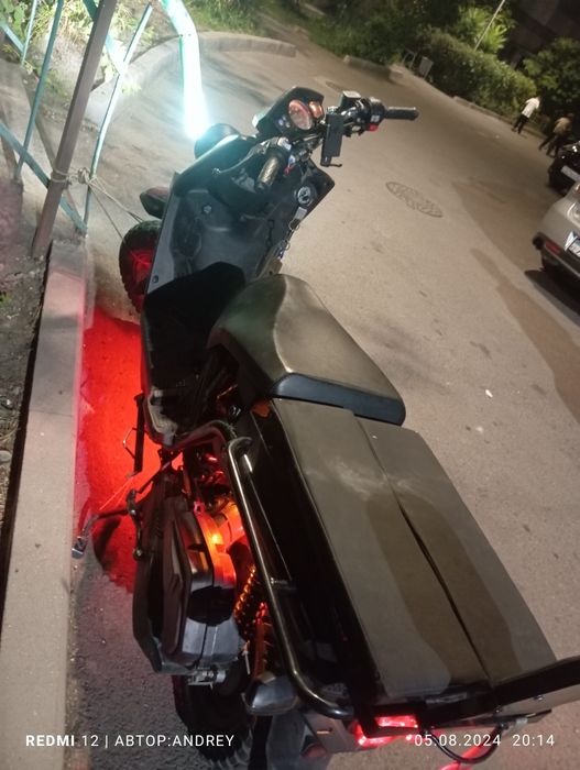 Продам бумер 160кб      ЦЕНА 250000