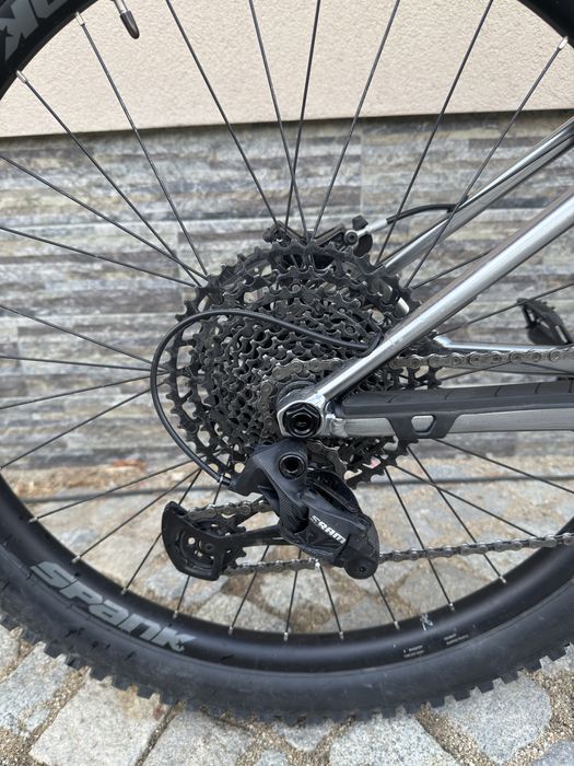 Боен твърдак COMMENCAL META HT AM размер: 27.5/42см