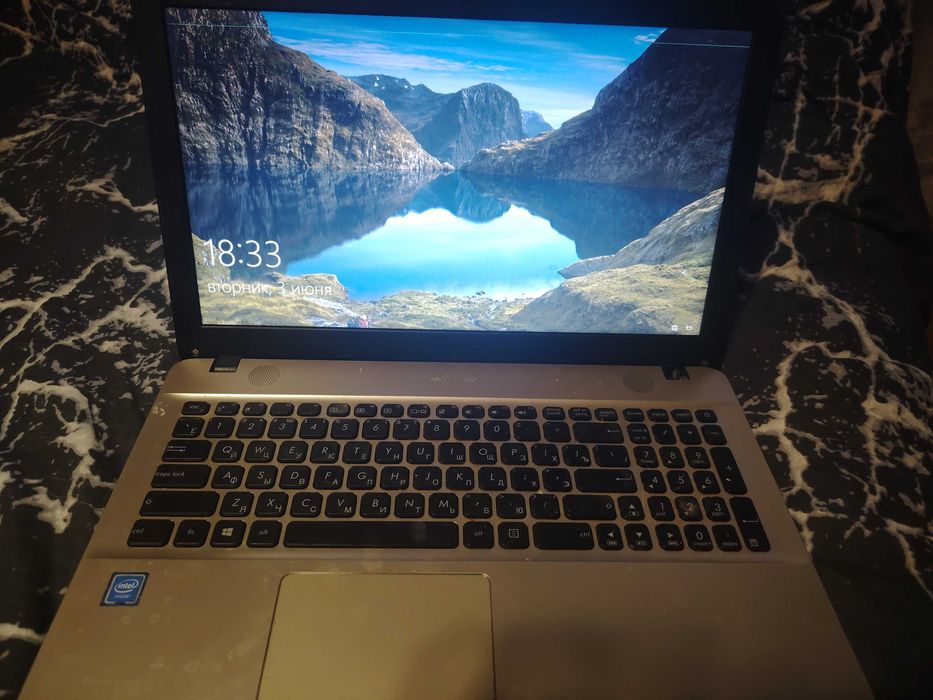 Продам ноутбук asus б/у