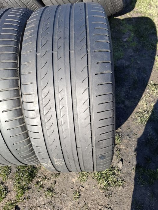 Vand 2 anvelope 255 40 18 pirlei bune de vara dot  2021