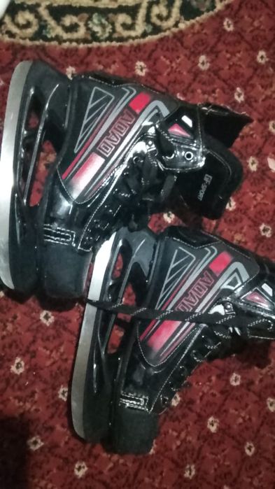 Коньки 42 рм торг есть