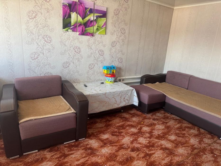 Продам б/у диван