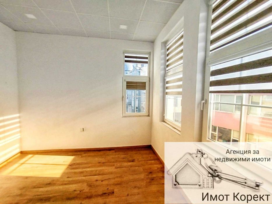 Дава се под наем Офис в Асеновград - 15 кв.м за 150 € - Снимка #2