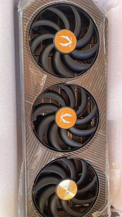 Видеокарта zotac gaming GeForce RTX 5090 solid OC новая