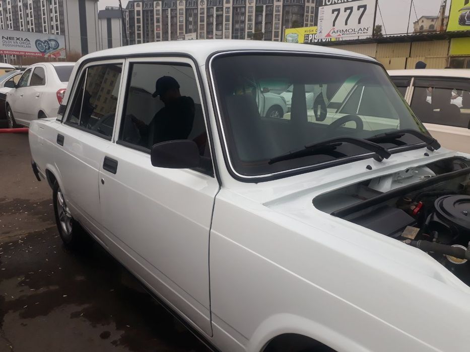 Lada vaz 2107 jiguli