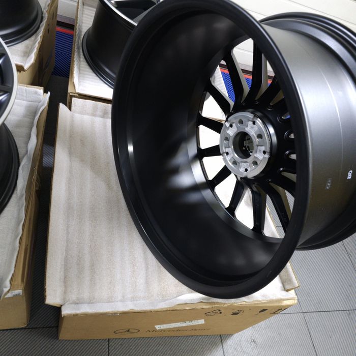 22 цола нови оригинални  джанти  Mercedes GLS 63 AMG X167