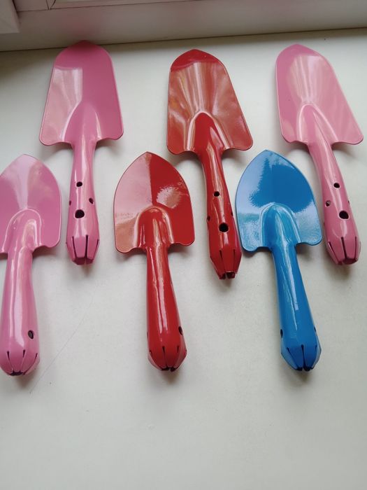 Садовые совочки .