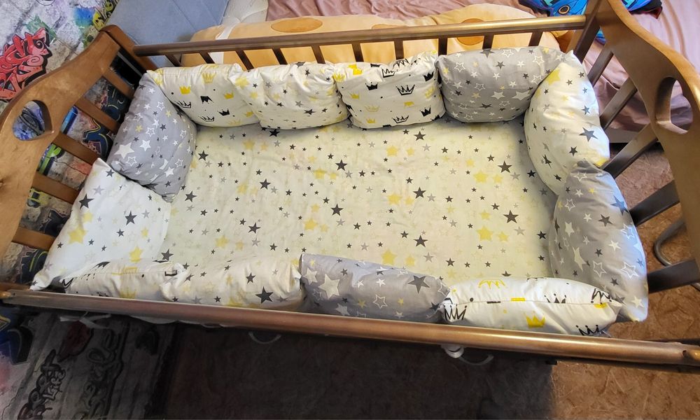 Продам кроватку 25000