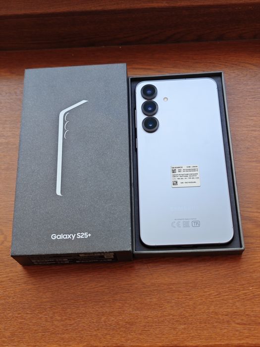 Samsung S25 Plus 256Gb идеальный