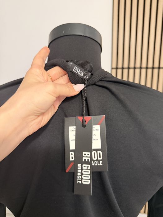 Bluza barbat casual neagra cu eticheta