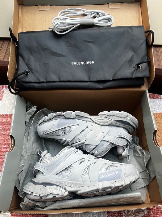 Balenciaga track “Gray”