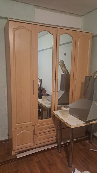 Продам шкаф в хорошем состоянии
