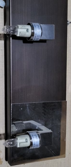 Aplica de perete/Corp iluminat din lemn si metal cromat