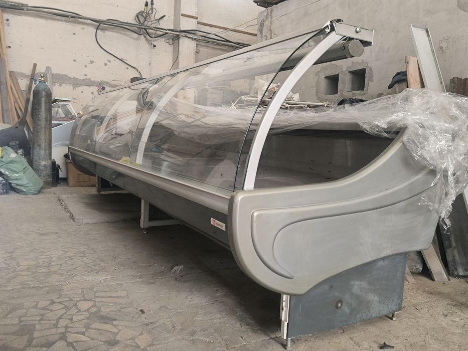 Витринный холодильник