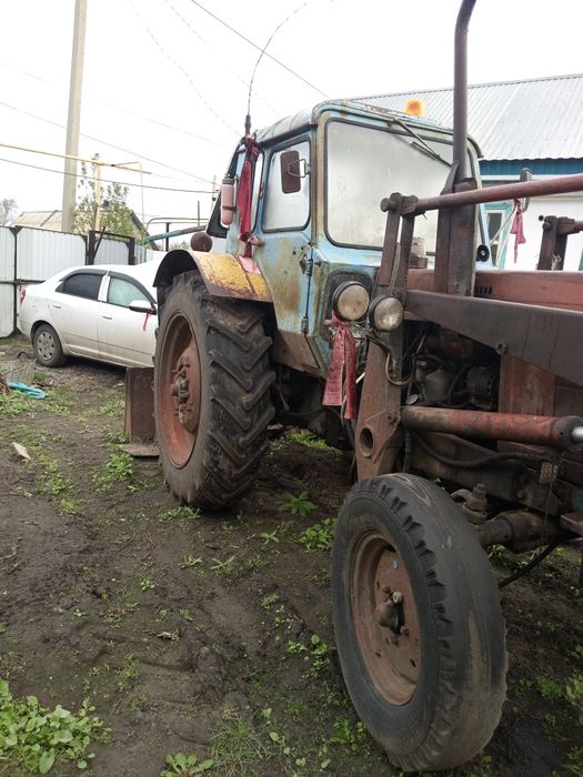 Продам трактор и все для трактора много чево есть
