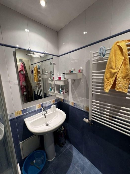 Дава се под наем Тристаен апартамент в София, Център - 90 кв.м за 846.6 € - Снимка #7
