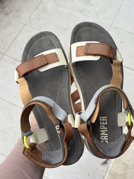 Camper Oruga Up  кожа