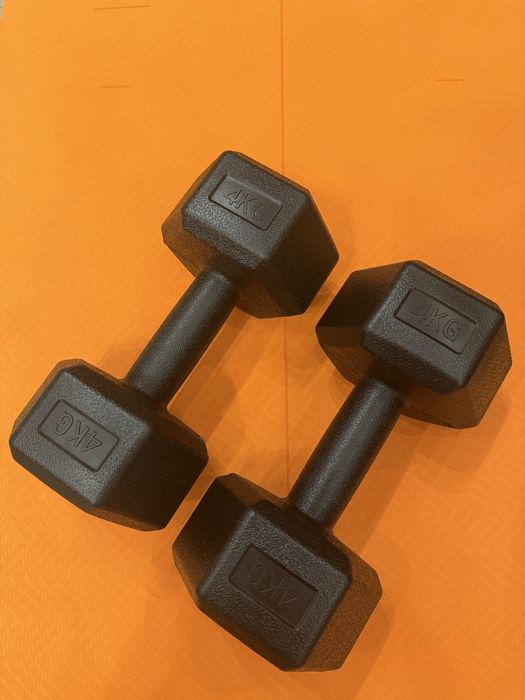 Гантели 2 шт по 4 кг (8кг в общем)