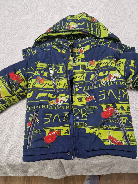 Продам  куртку зимнию