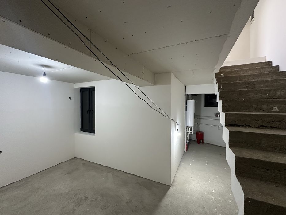 Коттедж сотилади 1 сотихли Учтепа Шарк Гули Махалласи