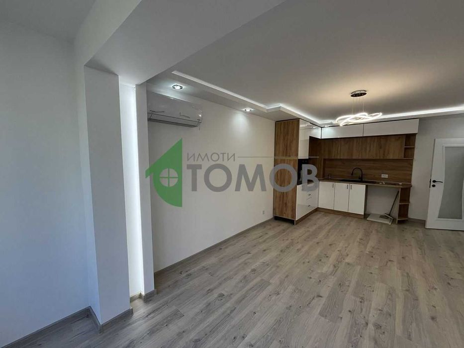 Продава се Тристаен апартамент в Шумен, Център - 58 кв.м за 1627 €/кв.м - Снимка #2