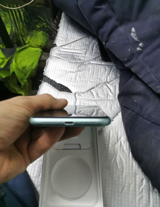 iphone 11, акб 97% идеал