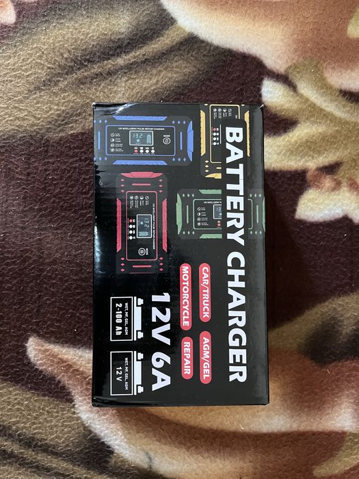 Redresor auto 12V inteligent, recondiționare baterie .