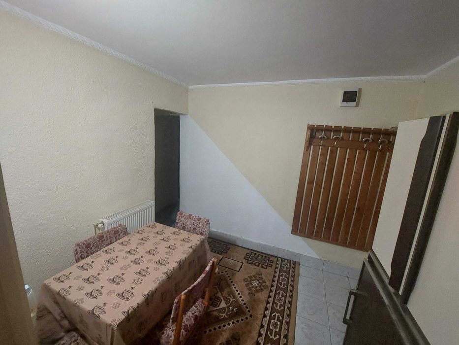 Inchiriez apartament 2 camere