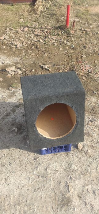 Короб под сабвуфер