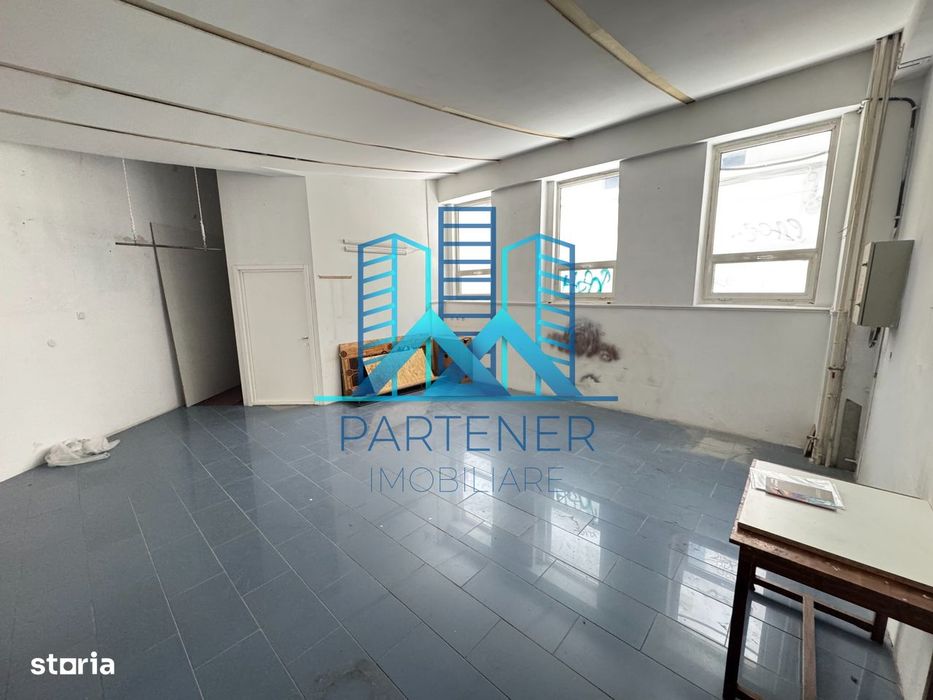Spatiu comercial 110 mp Galeriile Stefan cel Mare - Centru