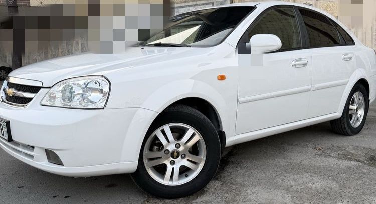 Lasetti 1.8 Avtomat sotiladi olasiz minasiz 20-25% bor oldi orqa butun