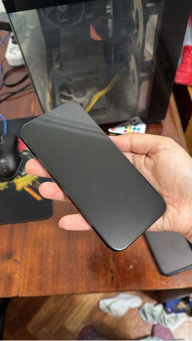 Iphone 15 128ГБ телефон