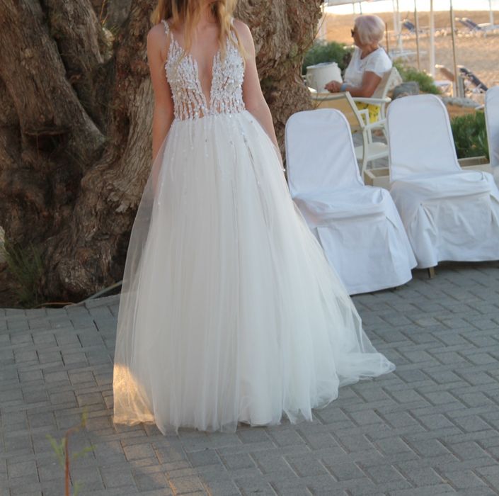 Vand rochie de mireasa spectaculoasa