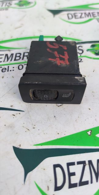 Buton incalzire scaun fata dreapta Volkswagen VW Golf a 4-a generatie