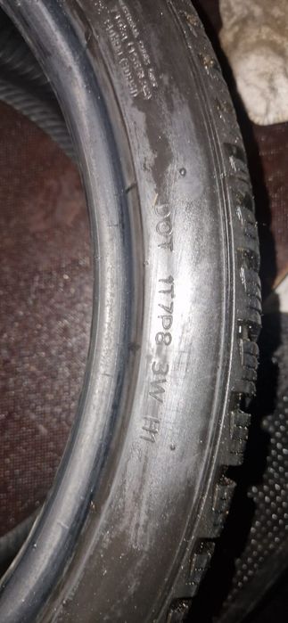 vând cauciucuri de iarna audi a5