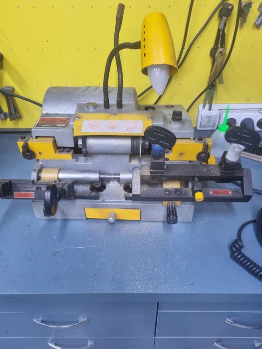 Станок для изготовления ключей