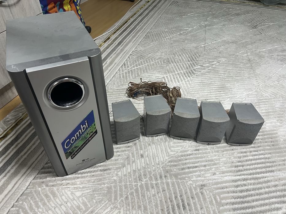 Колонка для кинотеатра