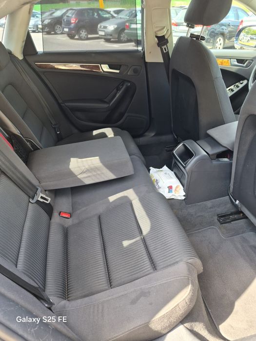 Vand AUDI A4 B8 2009